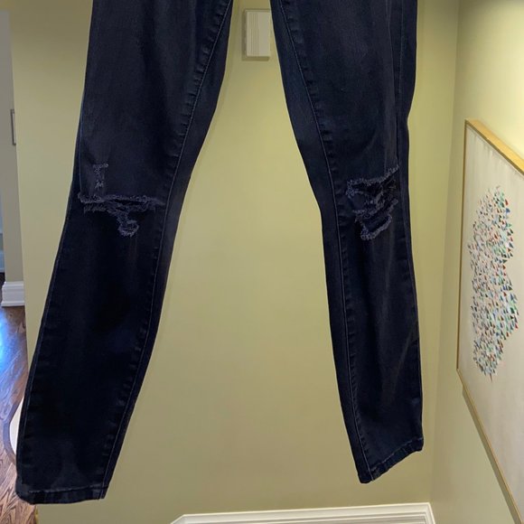 Blank NYC - Black Jeans with rips - Picture 2 of 4